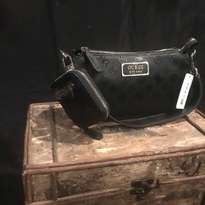 NWT Guess Logo Bag